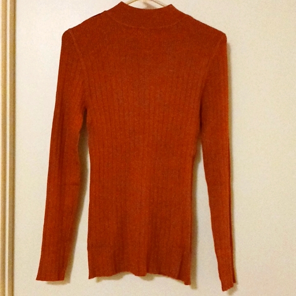 NWOT Ribbed Sweater - Picture 4 of 4